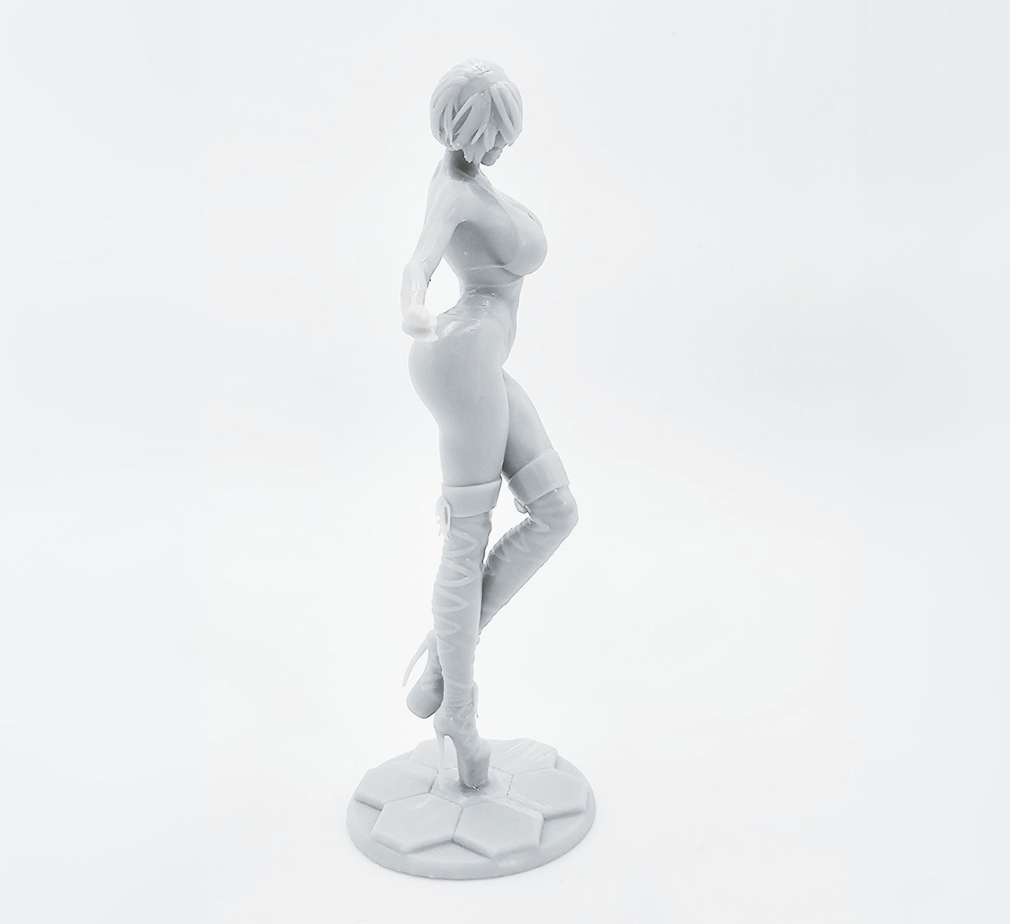 "Kiera Celestia - The Stellar Dreamer" 18+ Collector's Model